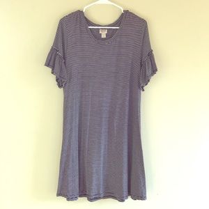 Comfortable black and white striped dress